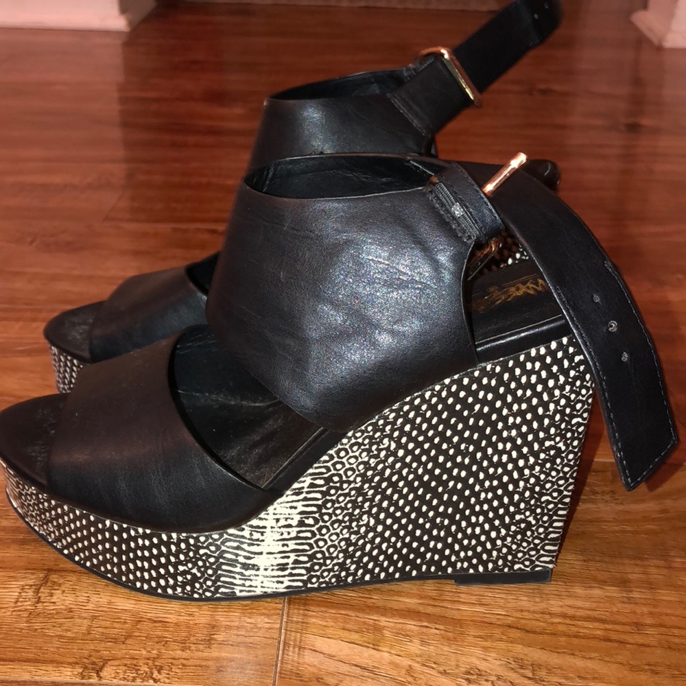 Wedge sandals NEVER WORN